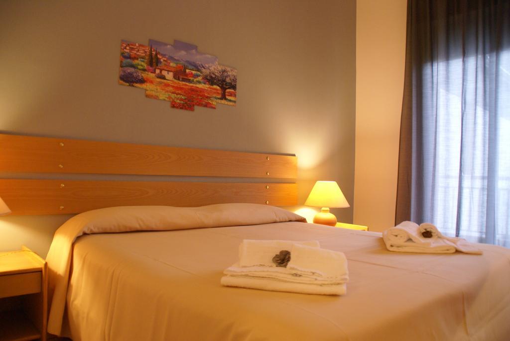 Hotel Rasula Alta Gravina di Catania Eksteriør bilde